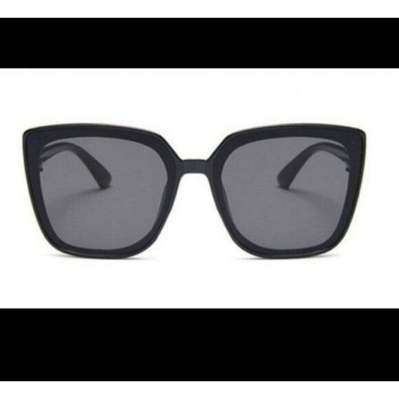 Ladies Stunning Oversized Cat Eye Sunglasses main image 5